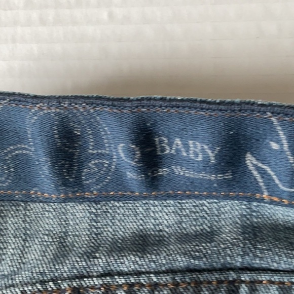 Wrangler Blue Straight Leg Jeans with Iconic Stitching - Picture 8 of 8
